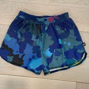 Terez girls blue camo running shorts.  Bikers underneath attached. Size Large.